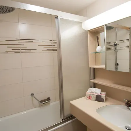 Appartamento Adonis Appartement-fewo 5-bettwohnung Fletschhorn By Interhome Saas-Grund